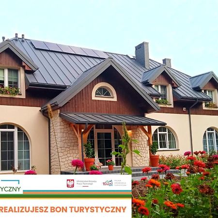 Dworek Akacja Uslugi Hotelarskie Janowiec Exterior foto